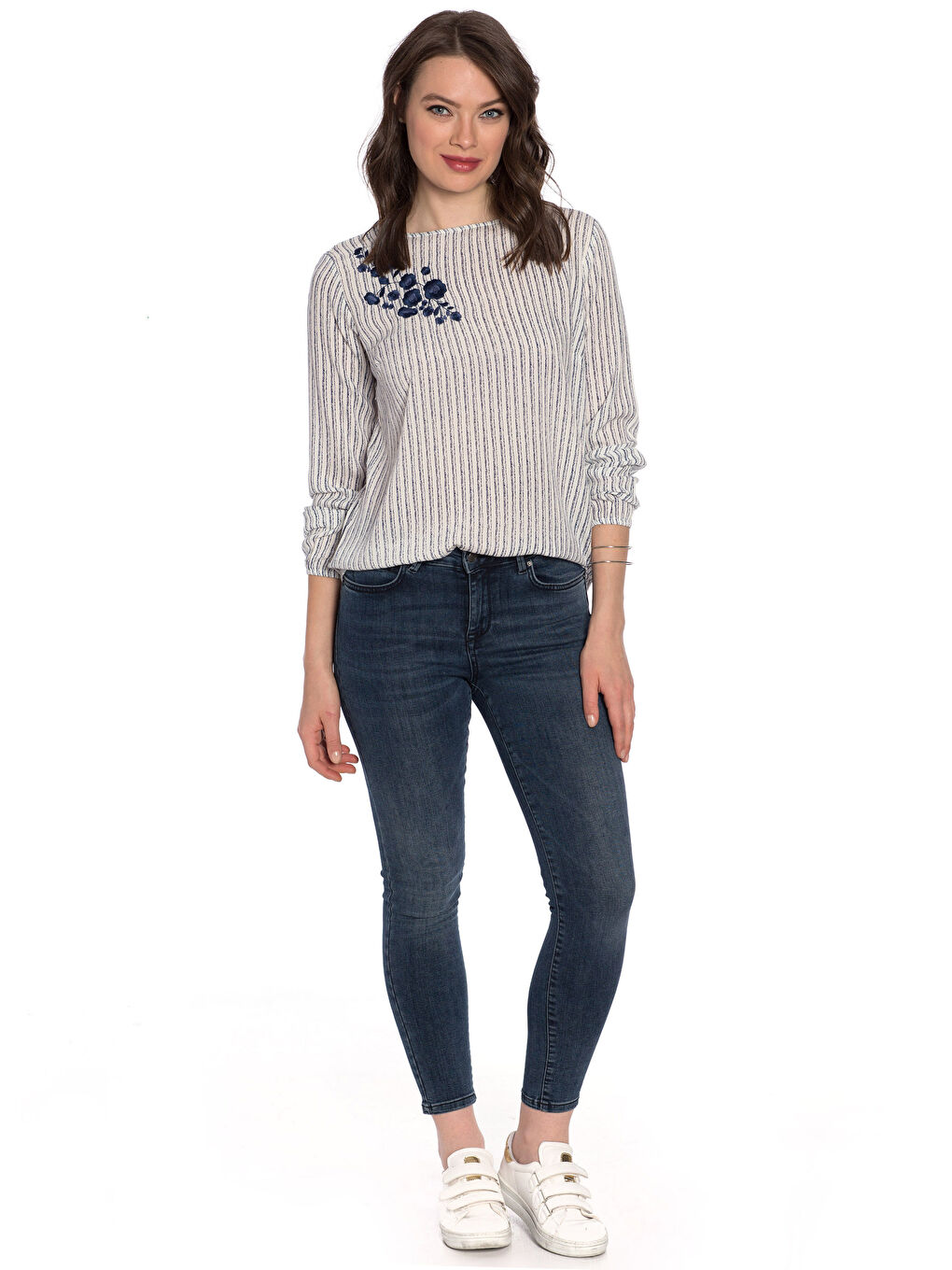 Beyaz-Açık Gri-Koyu Mavi Bluz-2