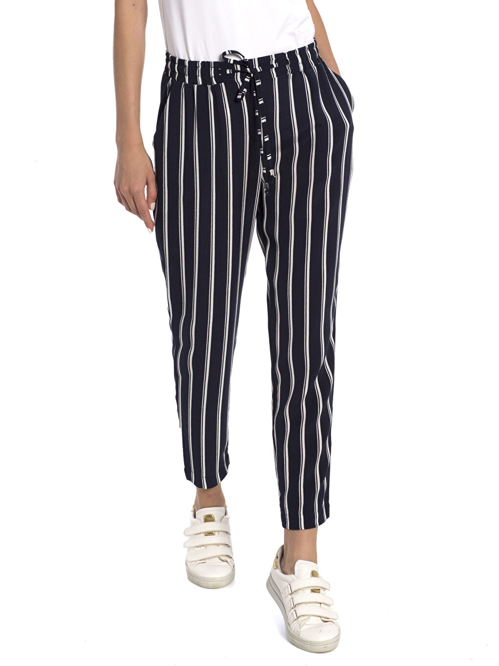 Beyaz-Açık Gri-Koyu Mavi Pantolon