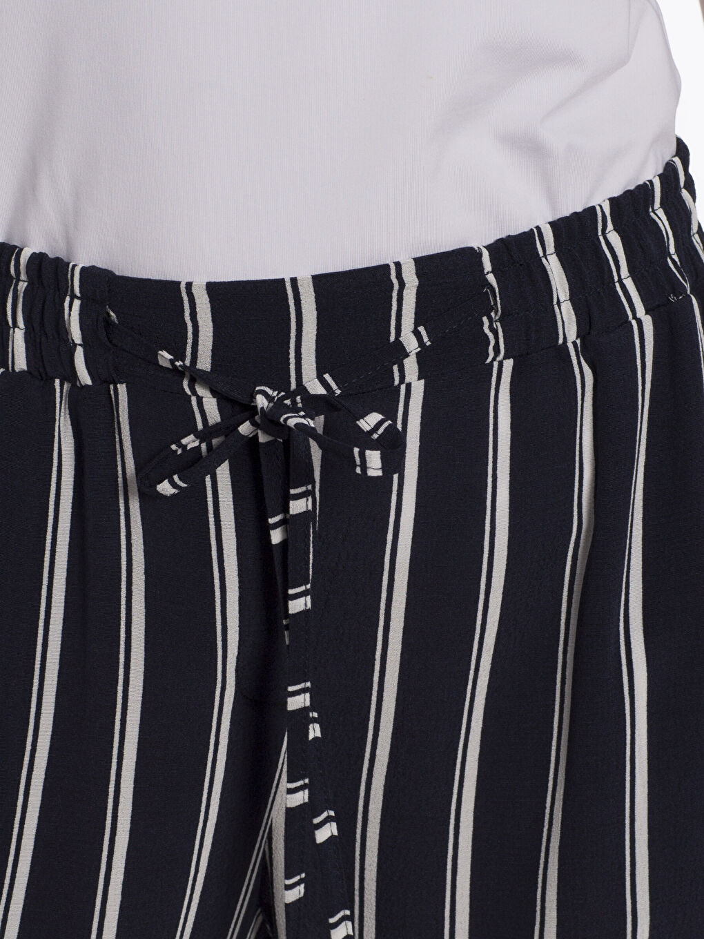 Beyaz-Açık Gri-Koyu Mavi Pantolon-3