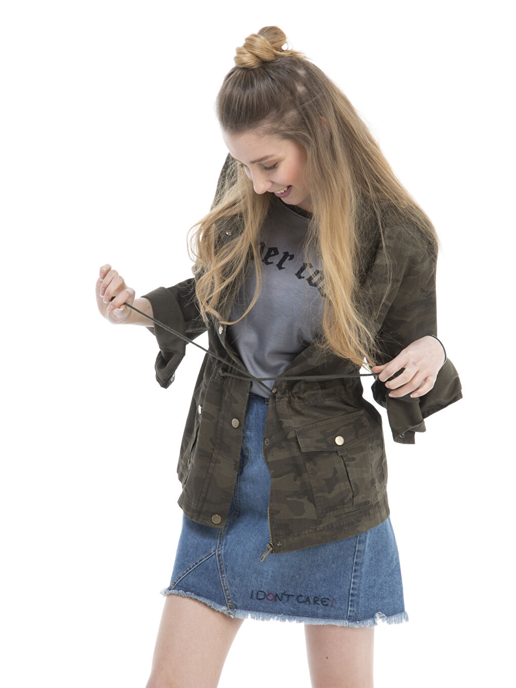 Gri Dik Yaka Desenli Uzun Kollu Kadın İnce Mont