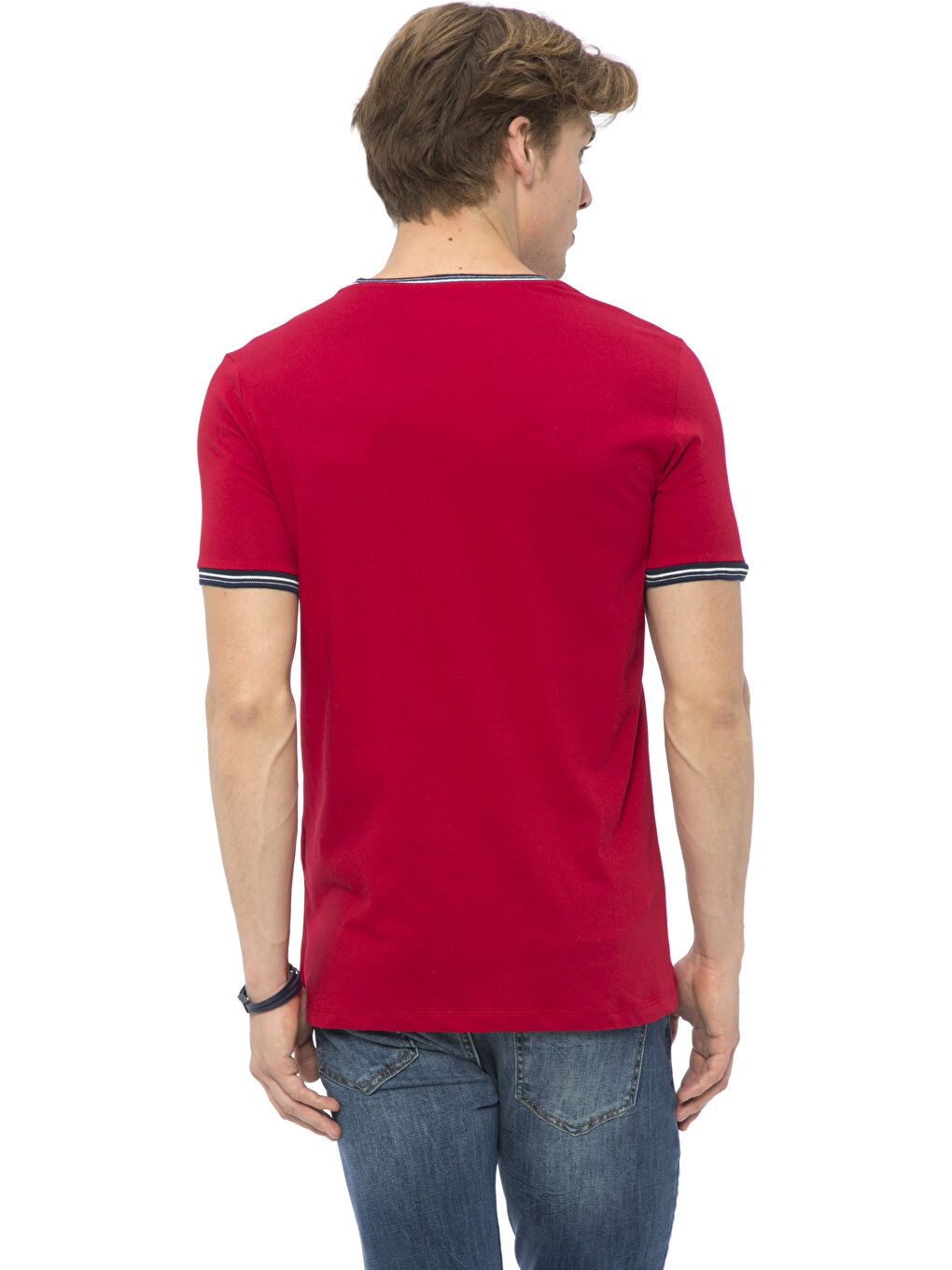 Kırmızı Tişört-1