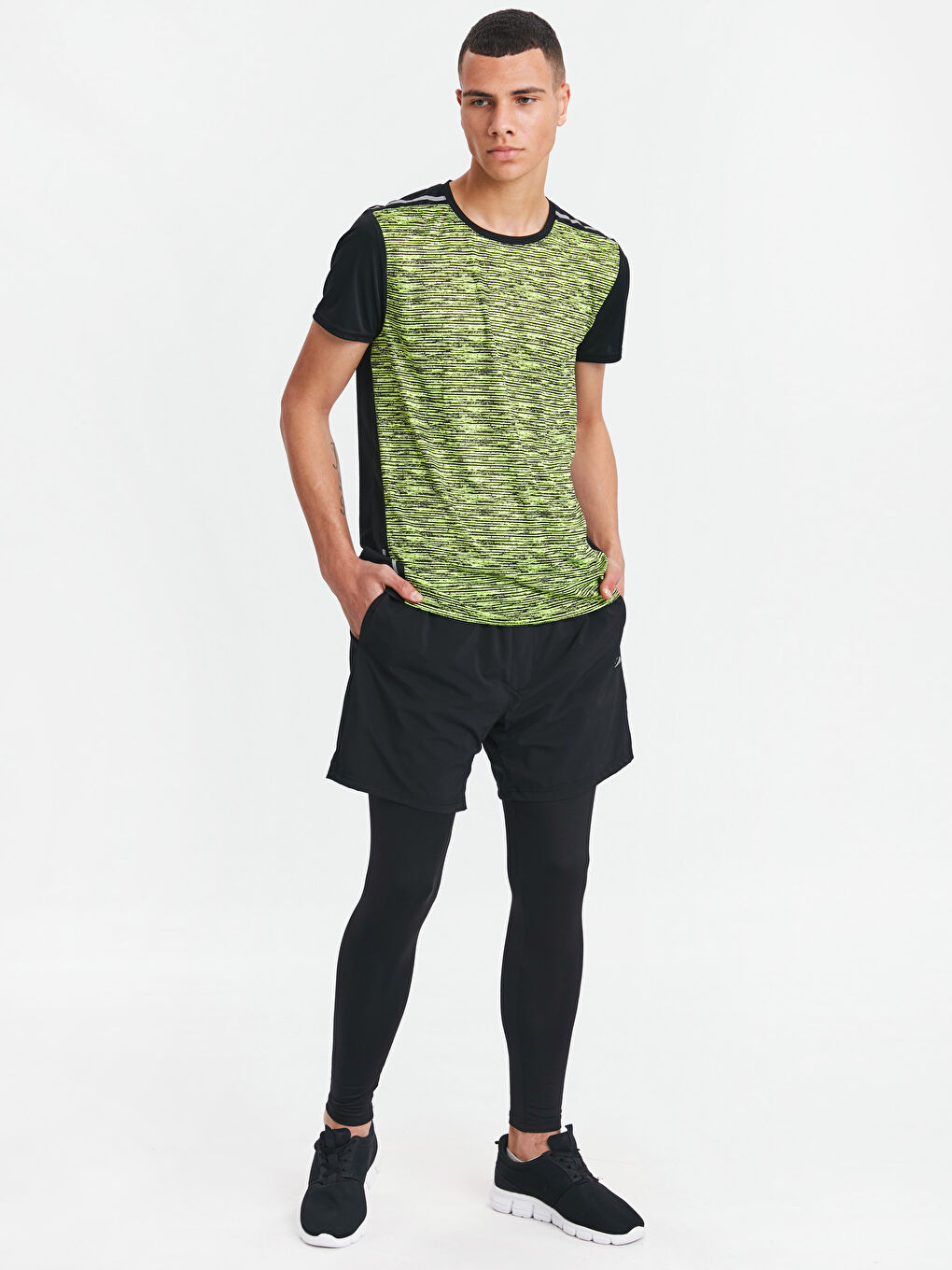 Yeşil Bisiklet Yaka Kısa Kollu Erkek Tişört-2