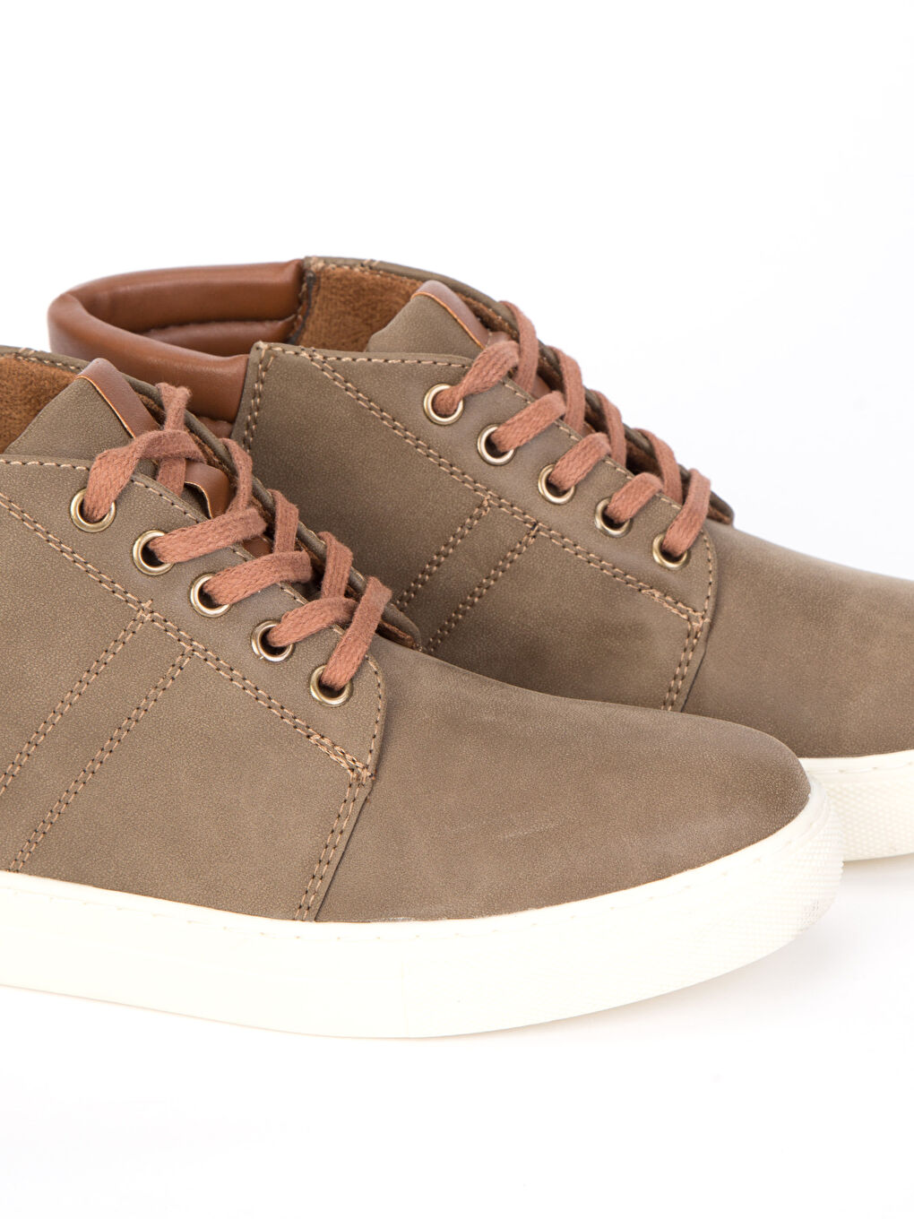 Kahverengi Vizon Bot-4