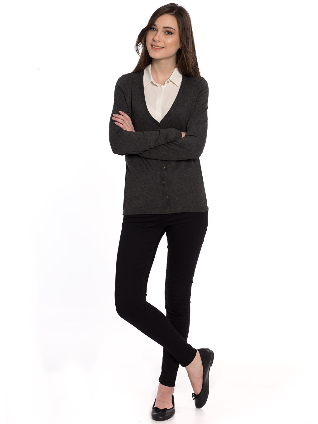 Gri V Yaka Düğme Detaylı Uzun Kollu Kadın Hırka-2