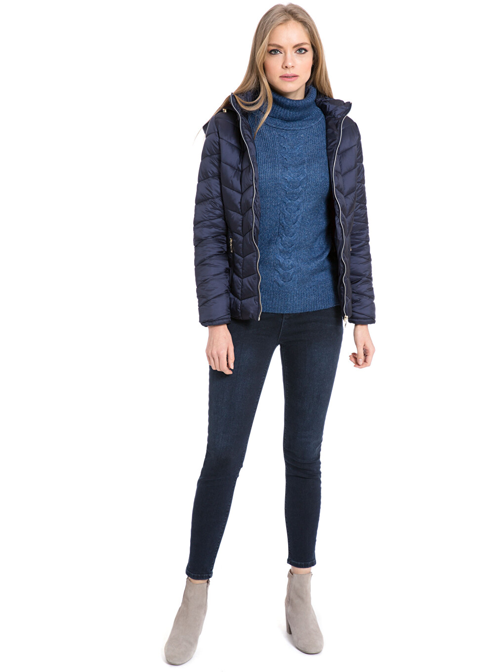 Woman Navy Puffer Coat-3