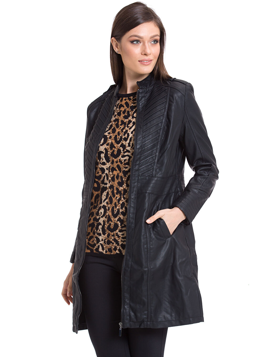 Siyah Deri Görünümlü Mont