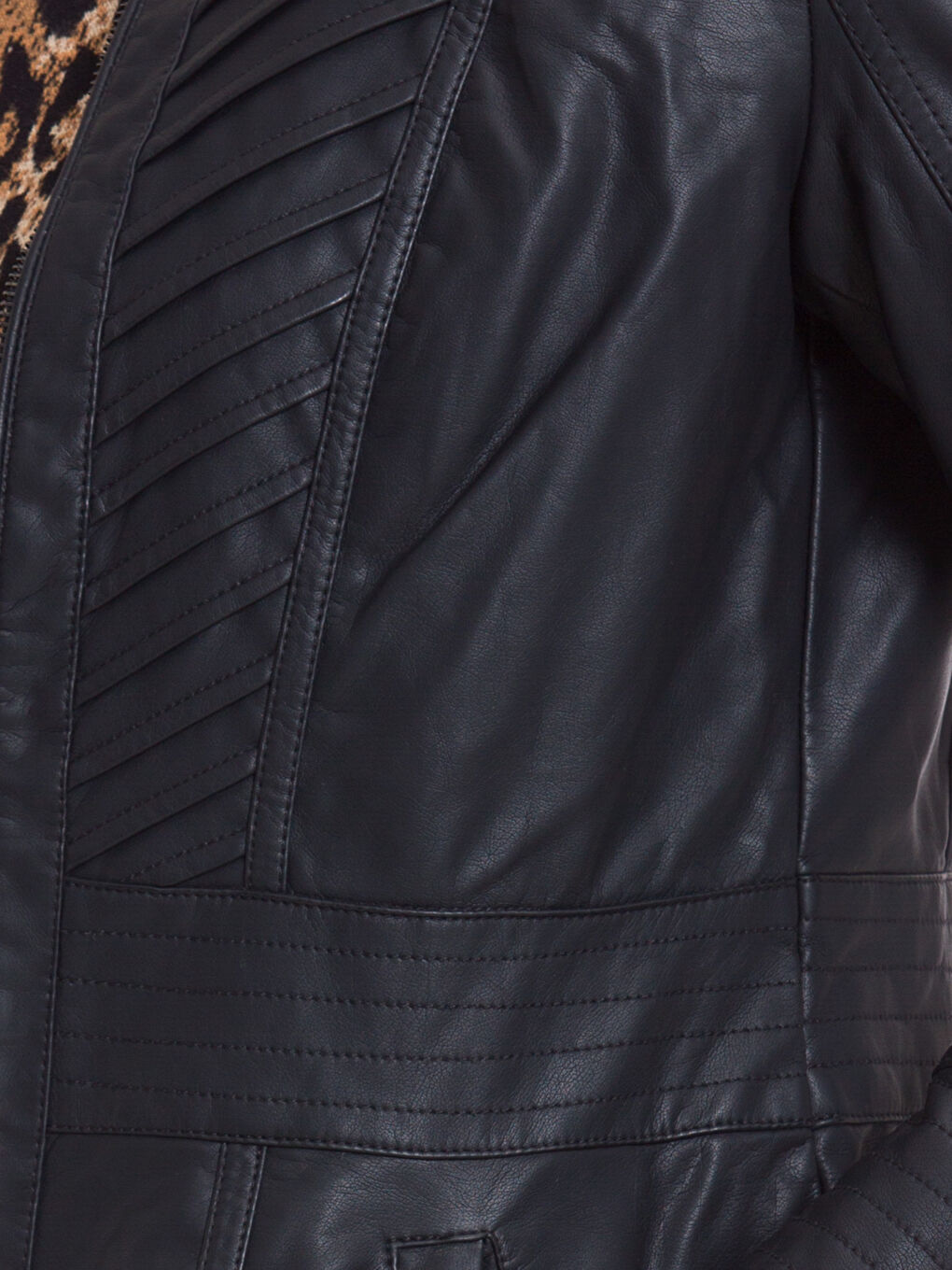 Siyah Deri Görünümlü Mont-4