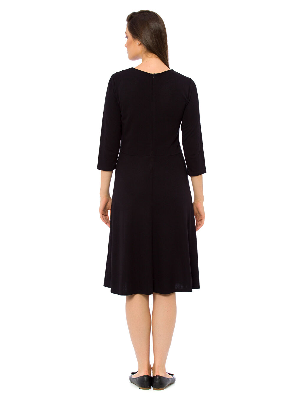 Жена Черно Рокля-1