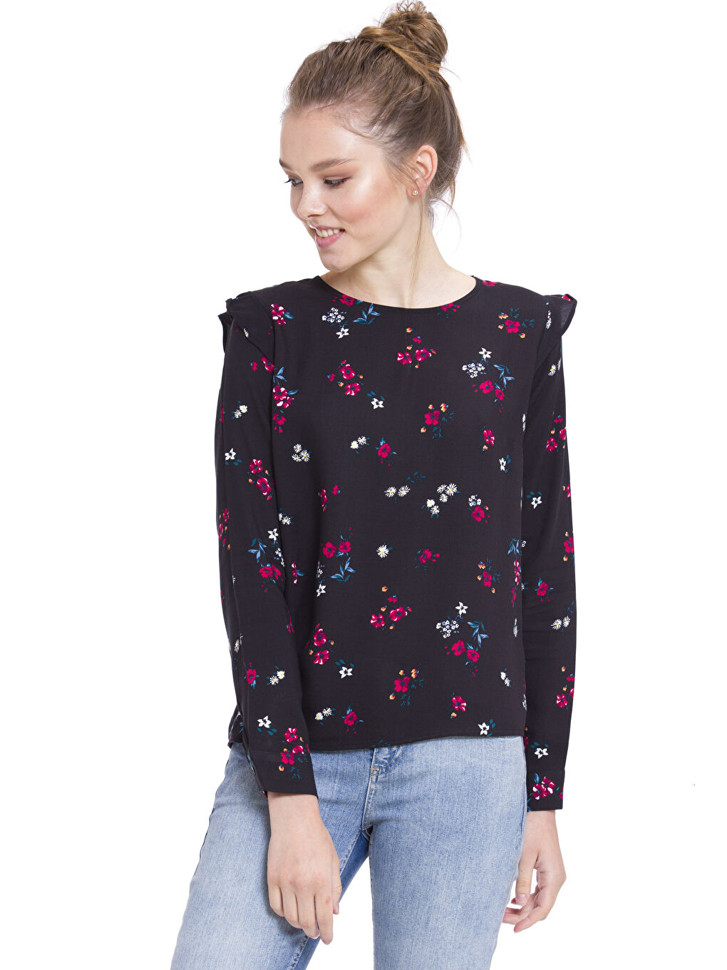 Siyah Kayık Yaka Uzun Kollu Kadın Bluz