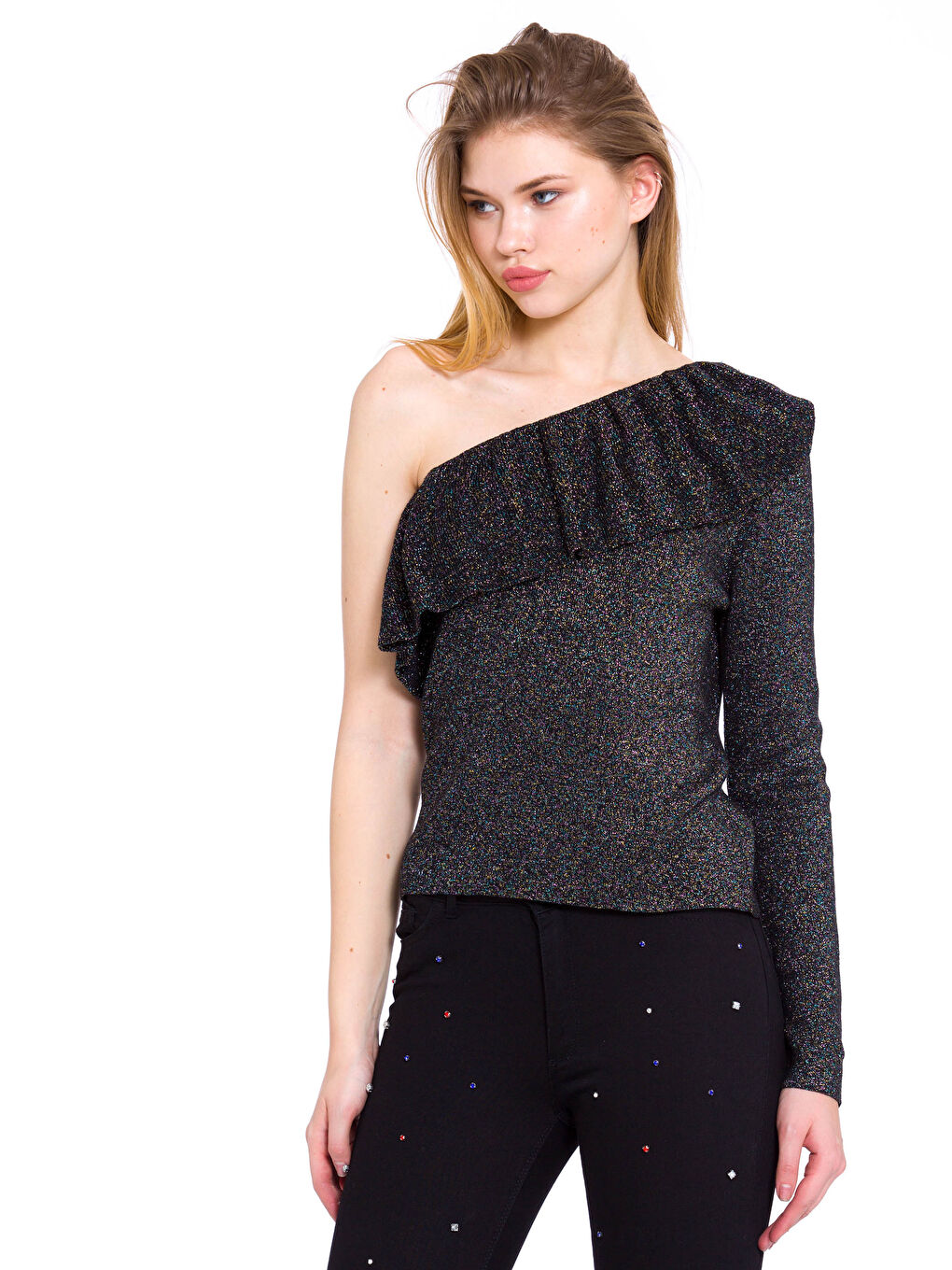Siyah Kayık Yaka Parlak Görünümlü Tek Kollu Kadın Triko Bluz-1