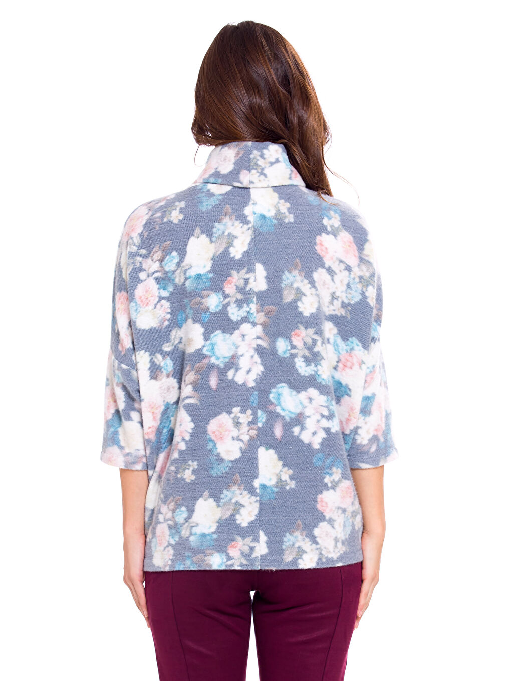 تي شيرت نسائي بياقة قمع مطبوع-1