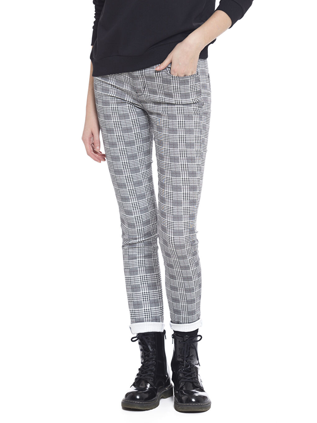 Siyah Ekoseli Pantolon-1