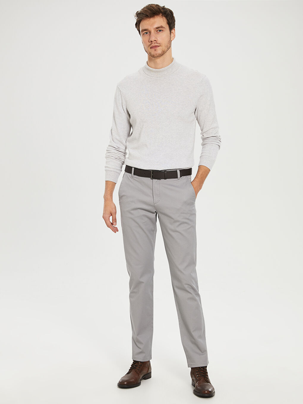 Man GREY Chino Trousers