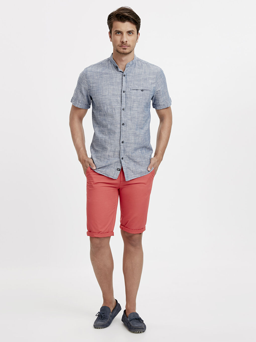 Mat Kırmızı Şort