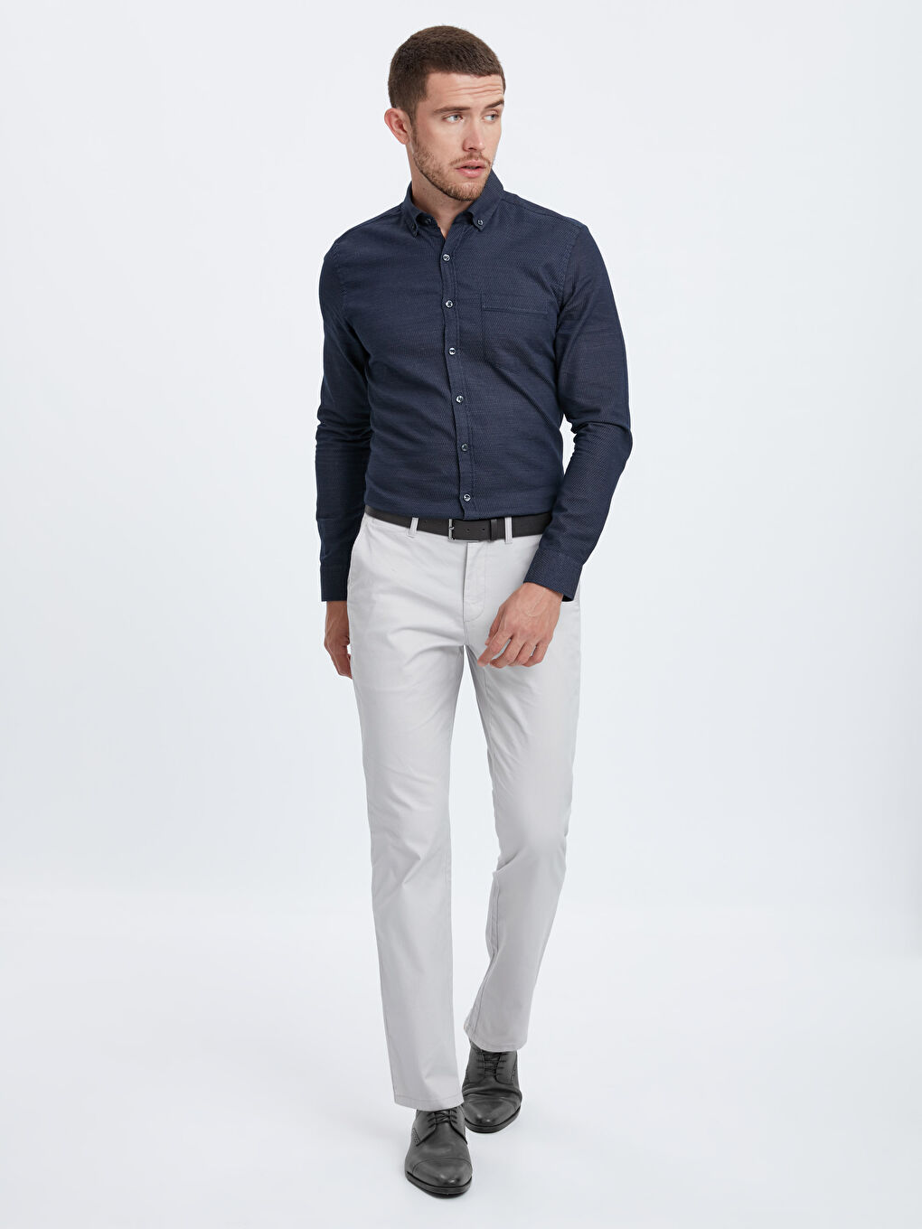 بنطلونات للرجال