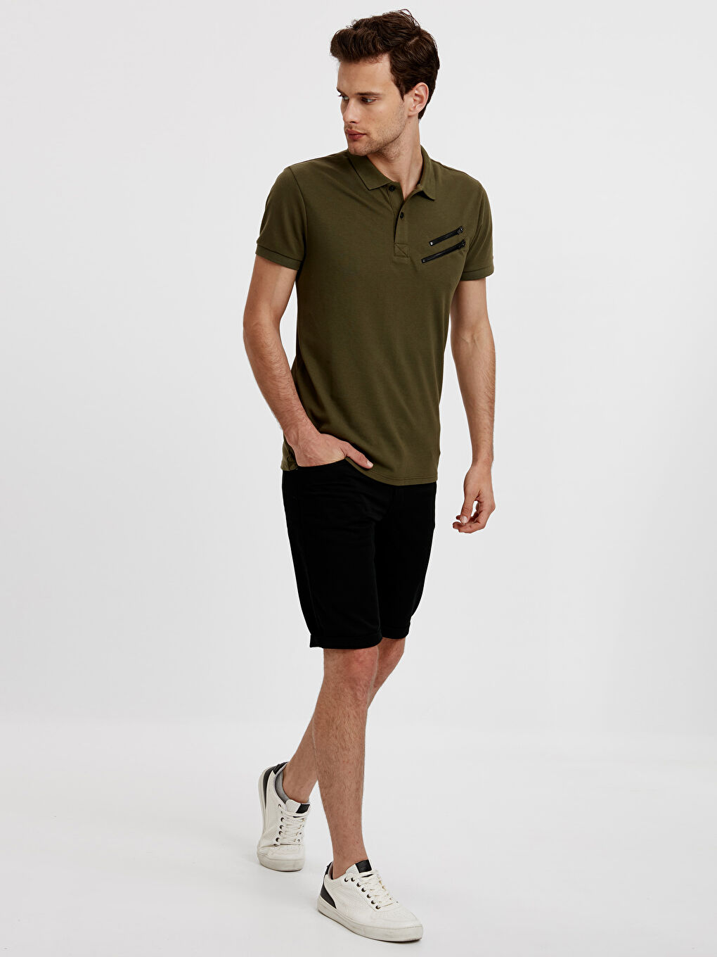 Чоловік ЧОРНИЙ Шорти