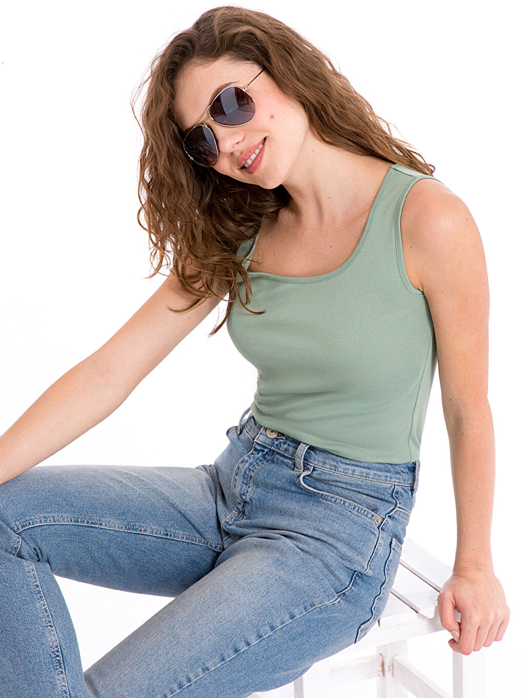 Women's U Neck Plain Tank Top