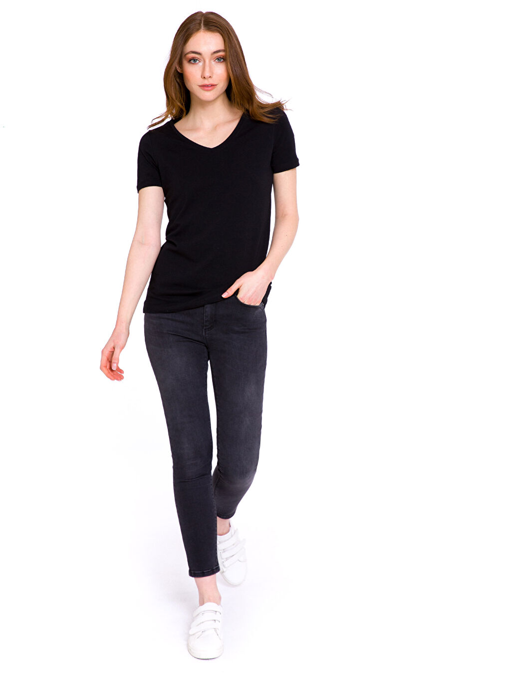 تيشيرت قطني سادة للسيدات بفتحة رقبة على شكل حرف V وقصة عادية وأكمام قصيرة-2