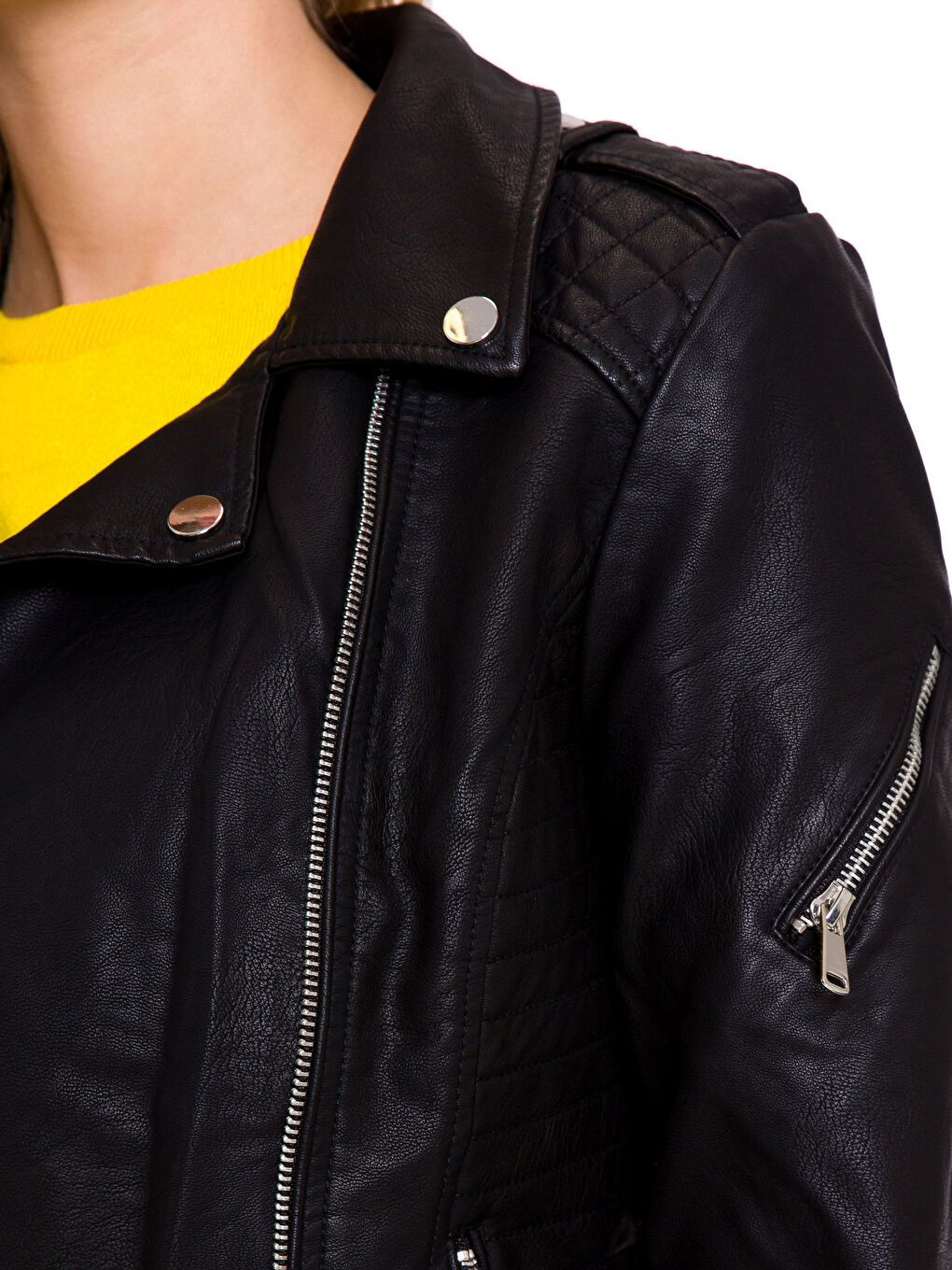 Yeni Siyah Deri Görünümlü Mont-3