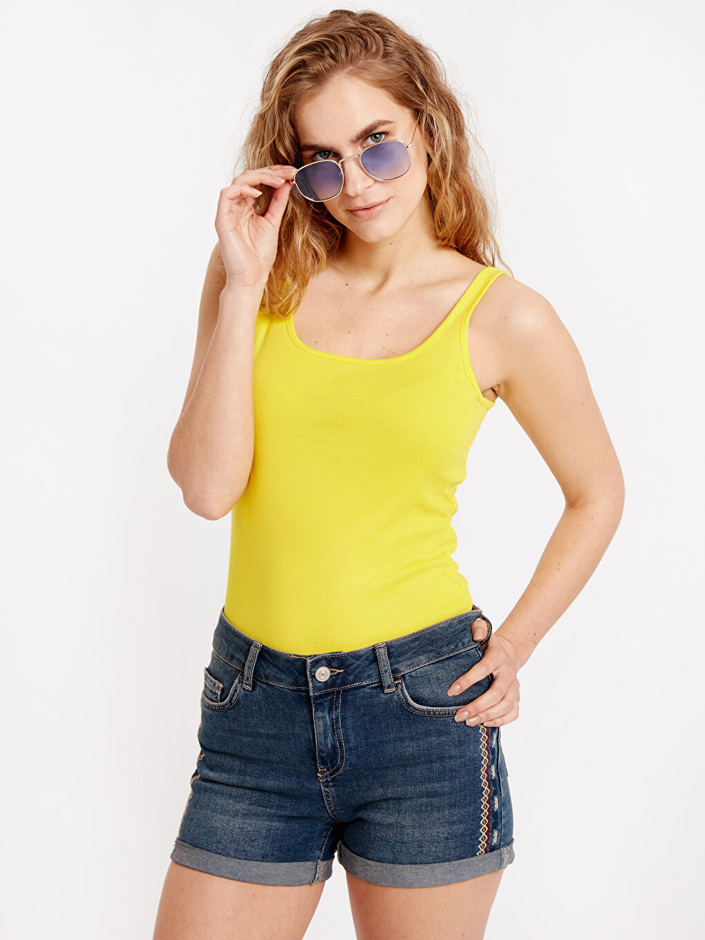 U-Neck Narrow Fit Combed Cotton Women's Flexible U-Neck Singlet