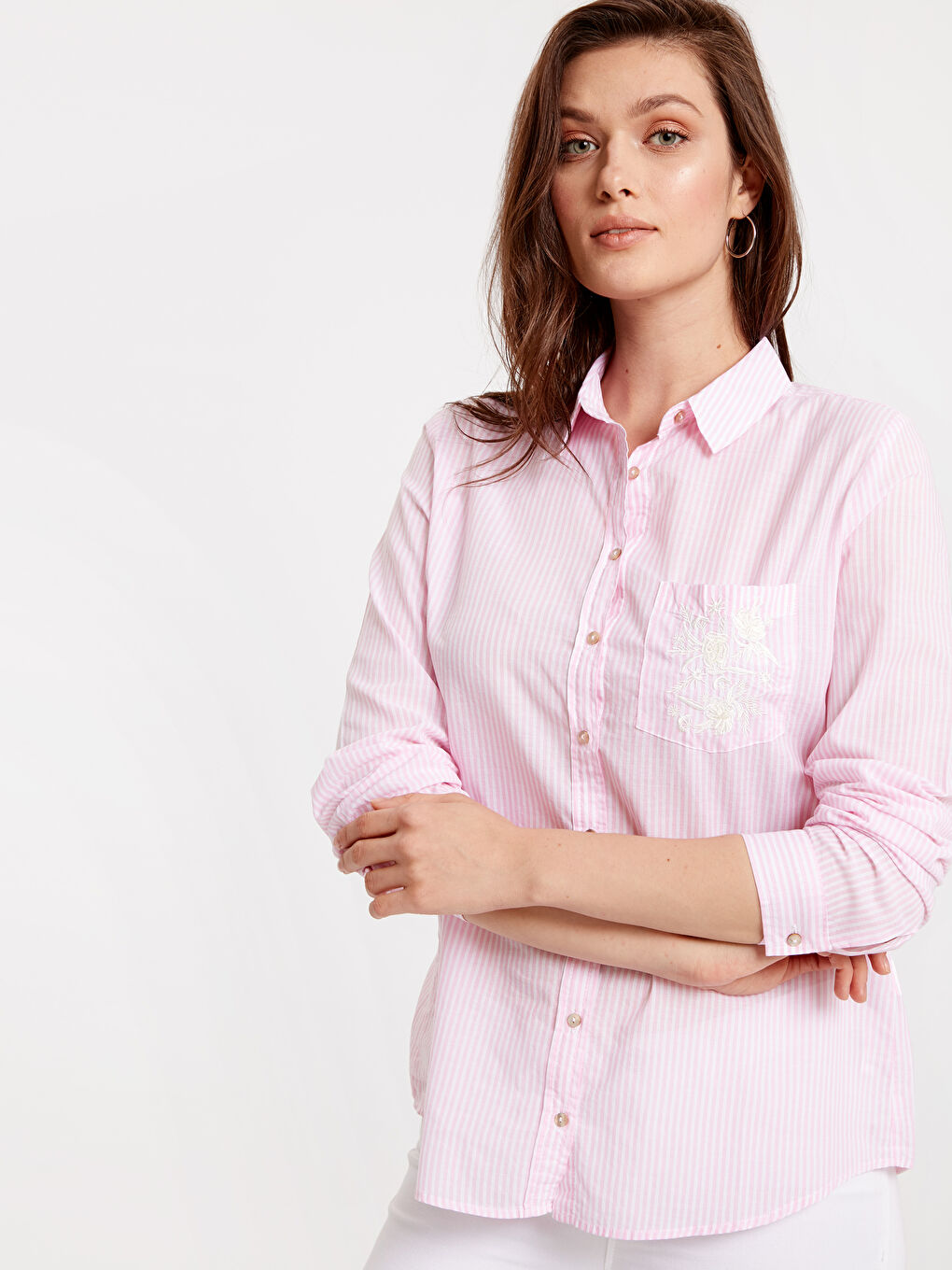 Pembe Çizgili Gömlek