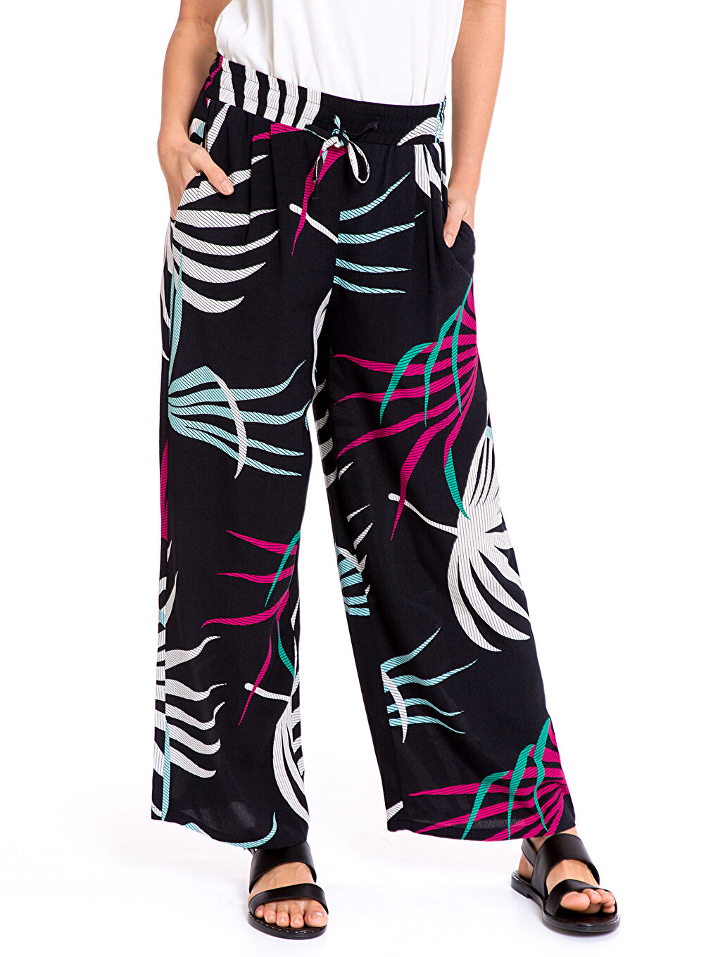 Siyah Baskılı Pantolon-1