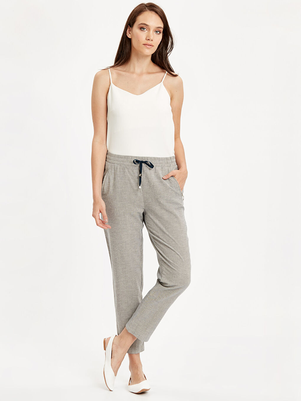 Ekru Çizgili Pantolon