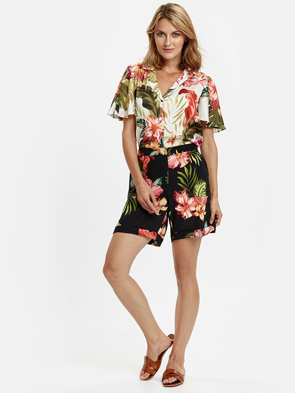 Siyah Baskılı Şort