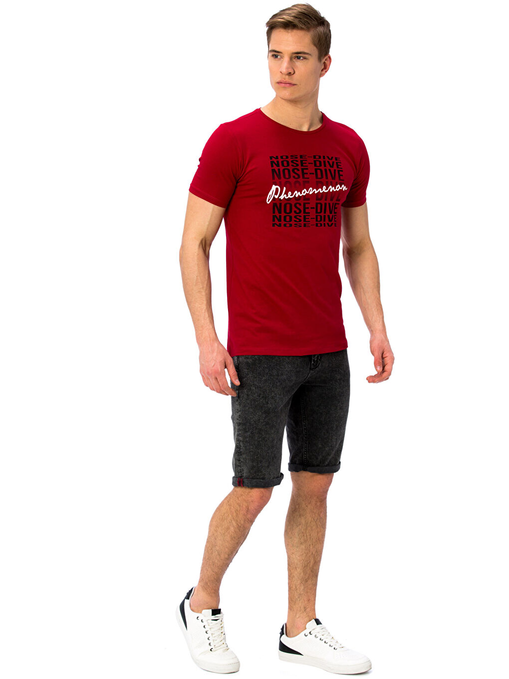 Kırmızı Tişört-2