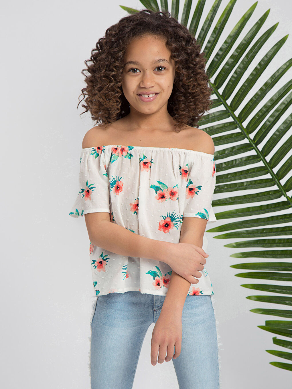 Beyaz Kısa Kollu Kız Çocuk Bluz