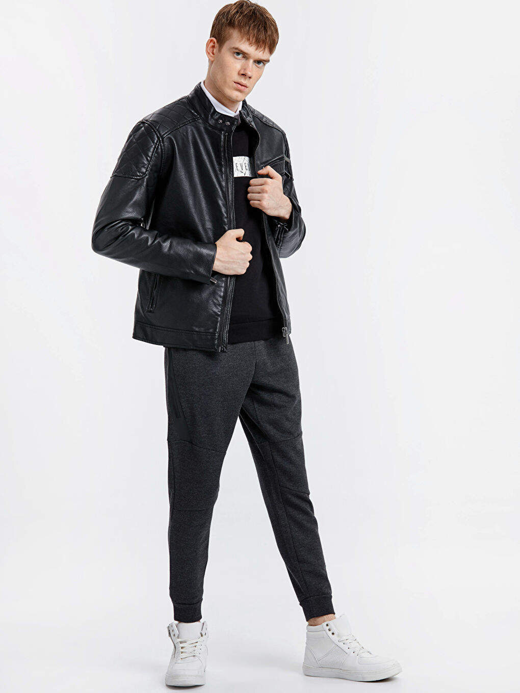 Yeni Siyah Deri Görünümlü Mont-3