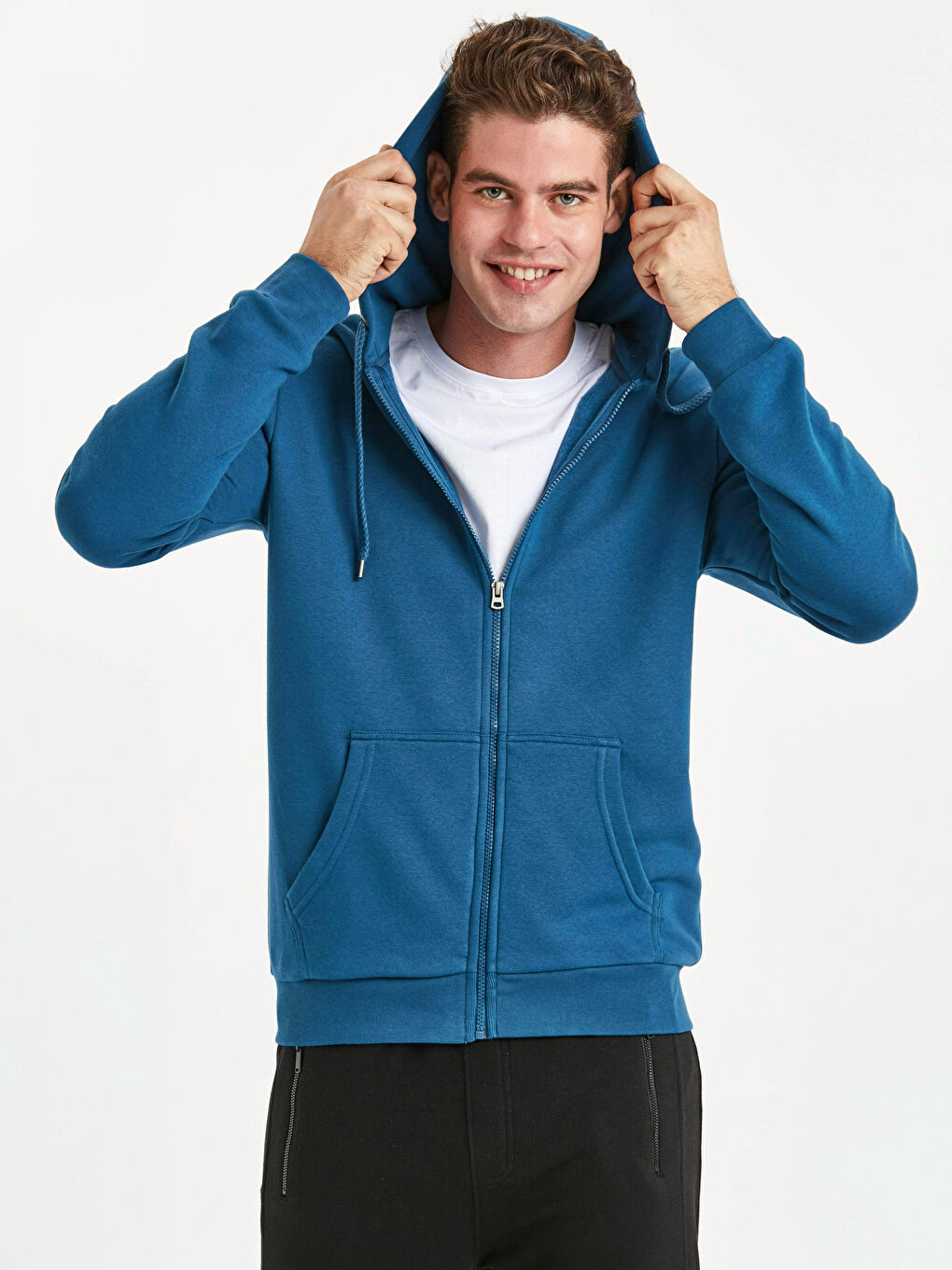 سويت شيرت بسحاب أزرق فاتح رجال