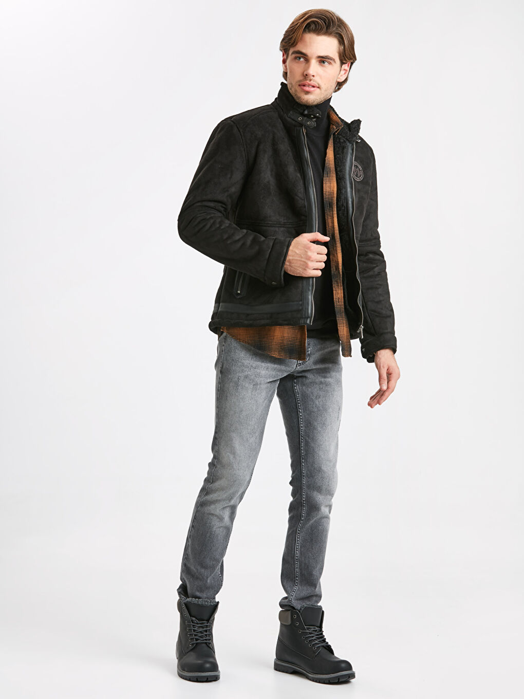 Yeni Siyah Deri Görünümlü Mont-3