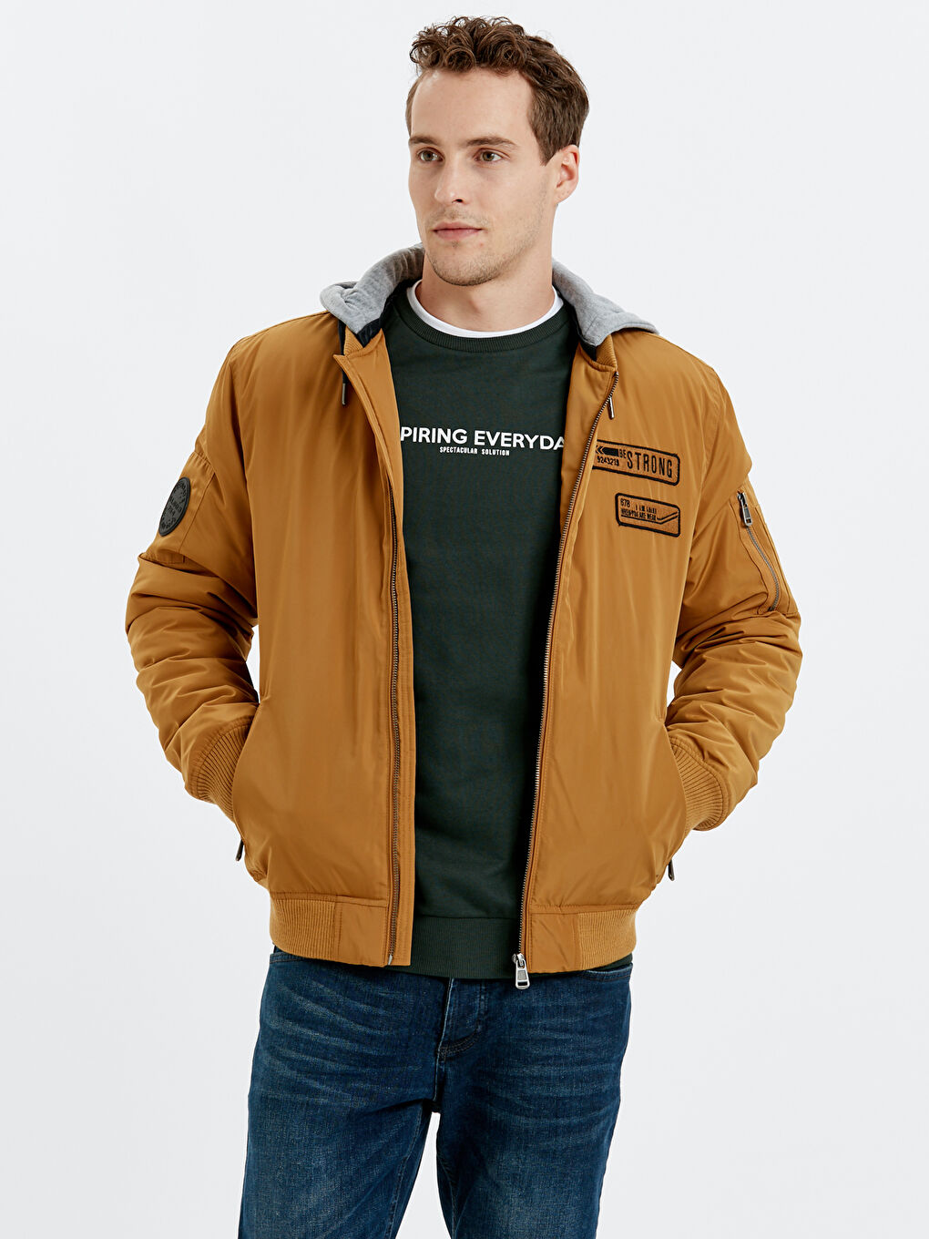 Kahverengi Standart Kalıp Kapüşonlu Erkek Yağmurluk