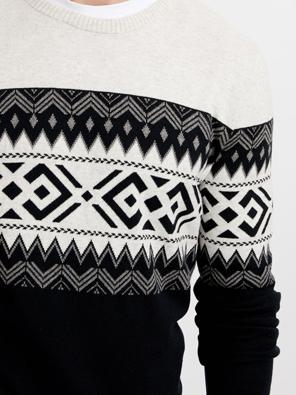 Crew Neck Long Sleeve Men's Tricot Sweater-3