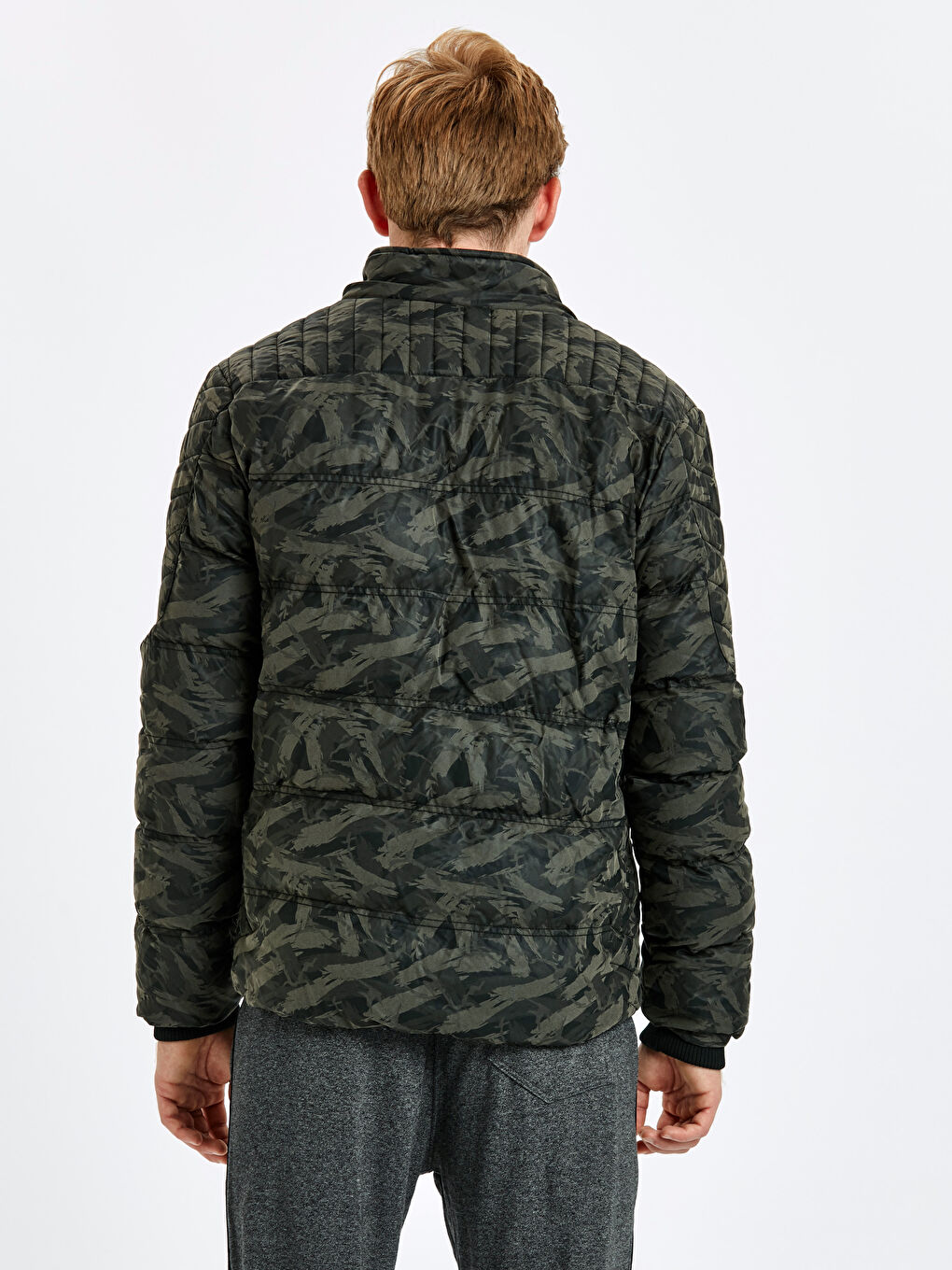 Gri Baskılı Deri Görünümlü Mont-1