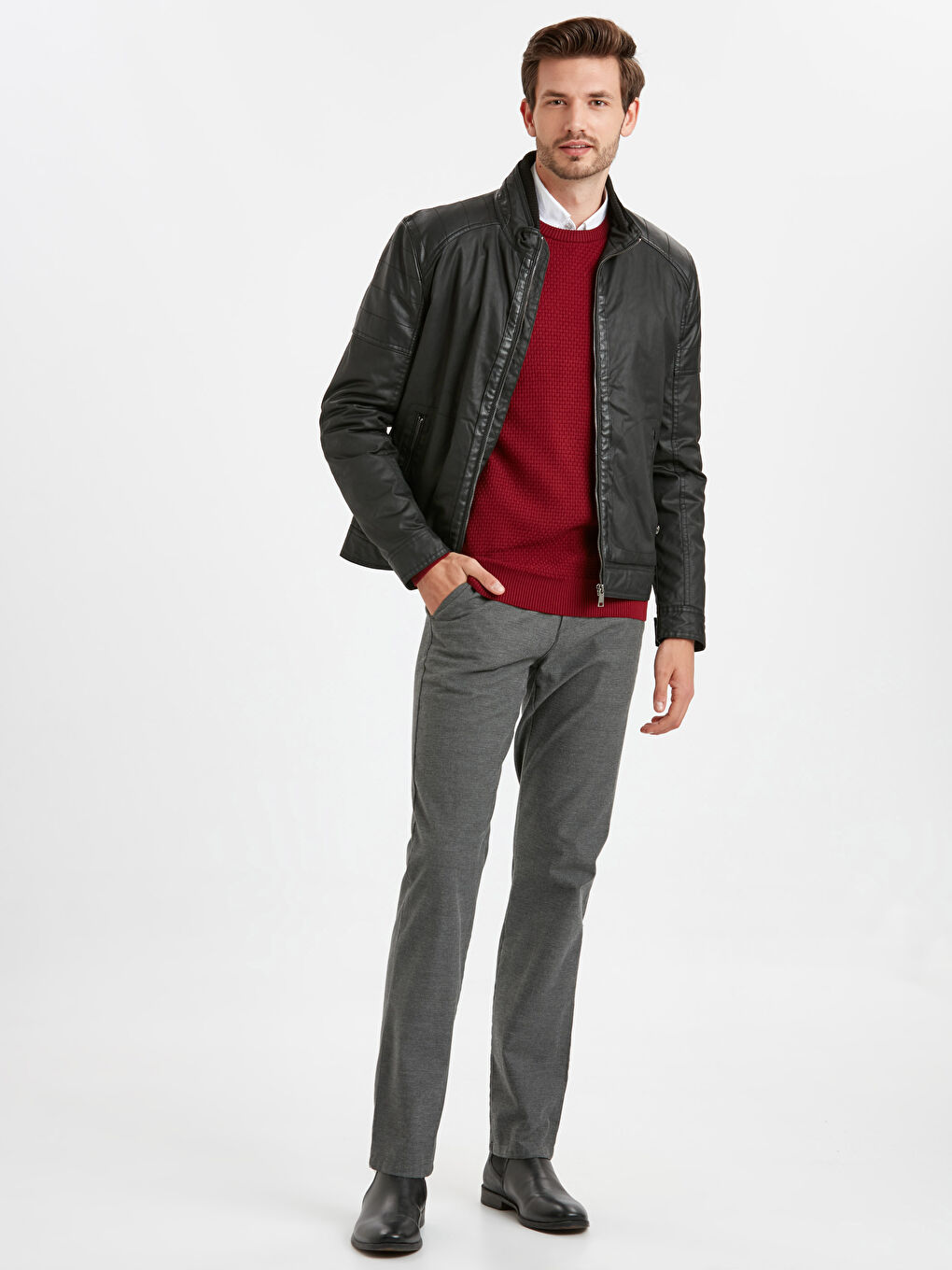 Yeni Siyah Deri Görünümlü Mont-3