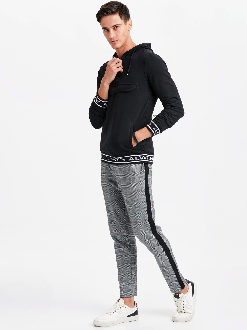 Yeni Siyah Hoodie-2