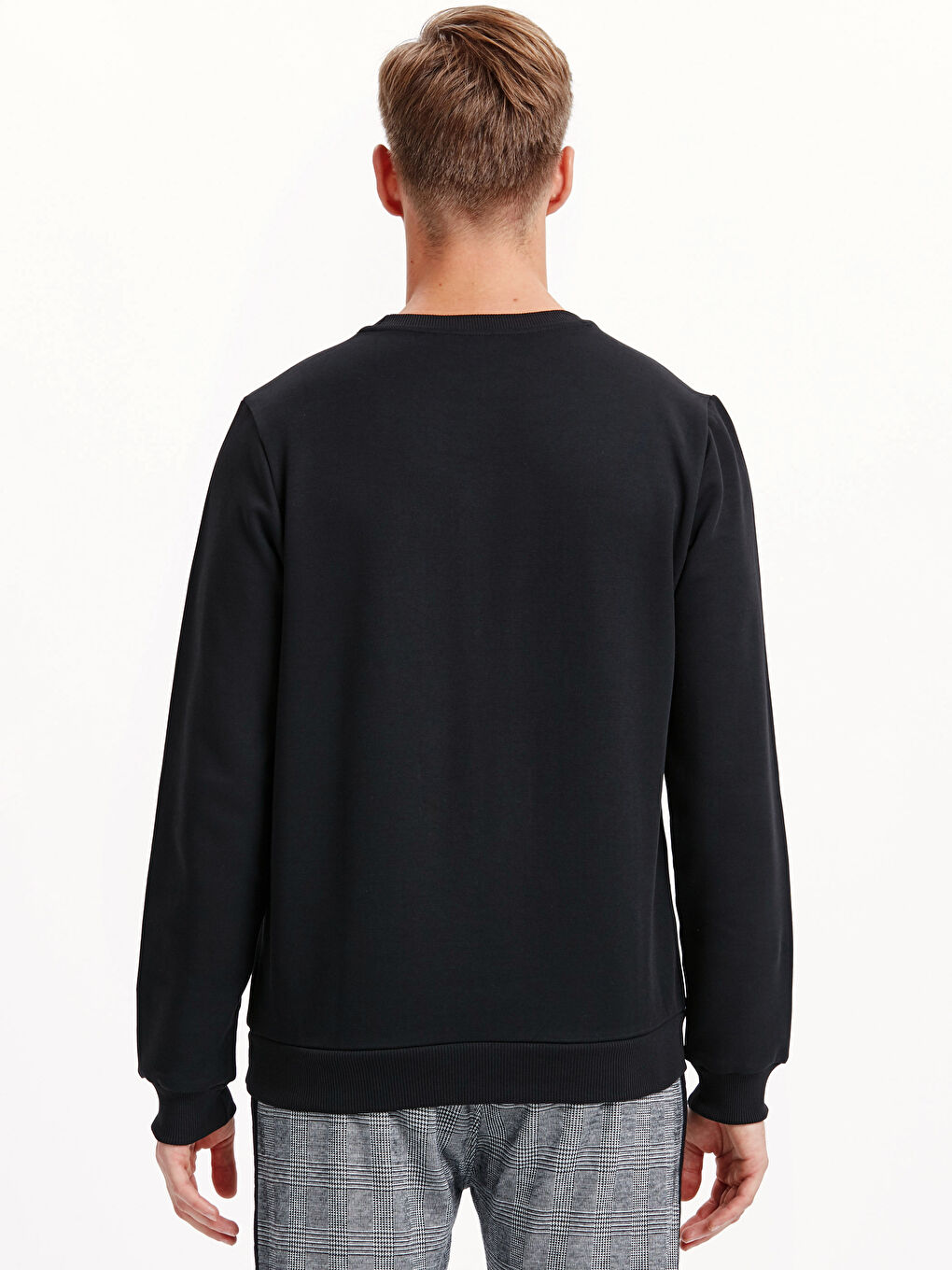 Yeni Siyah Sweatshirt-1