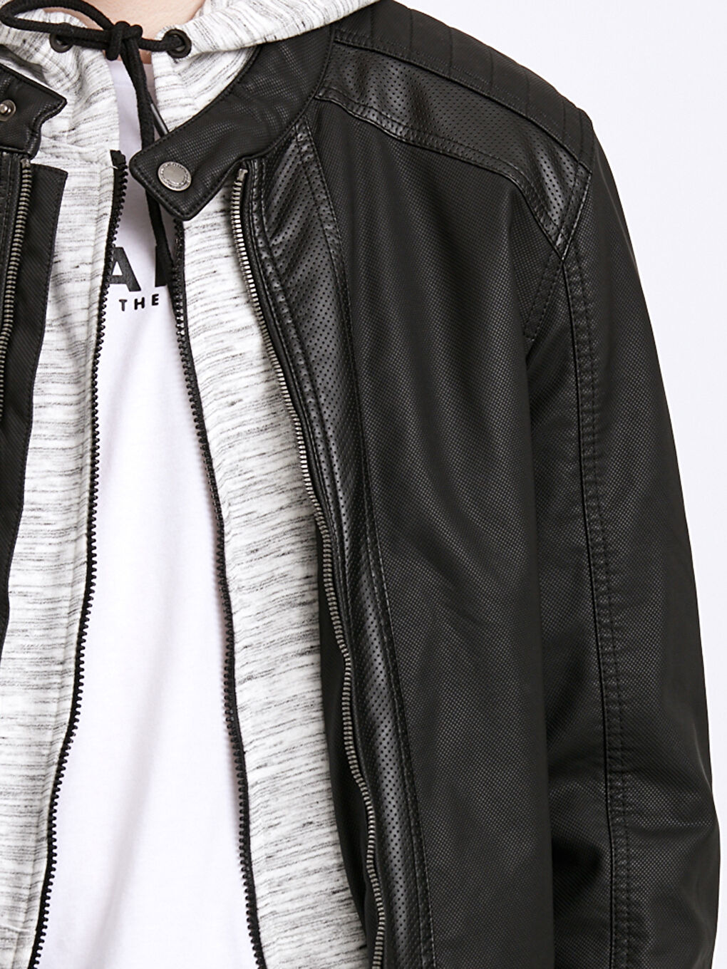 Siyah Sıyah Deri Görünümlü Mont-4