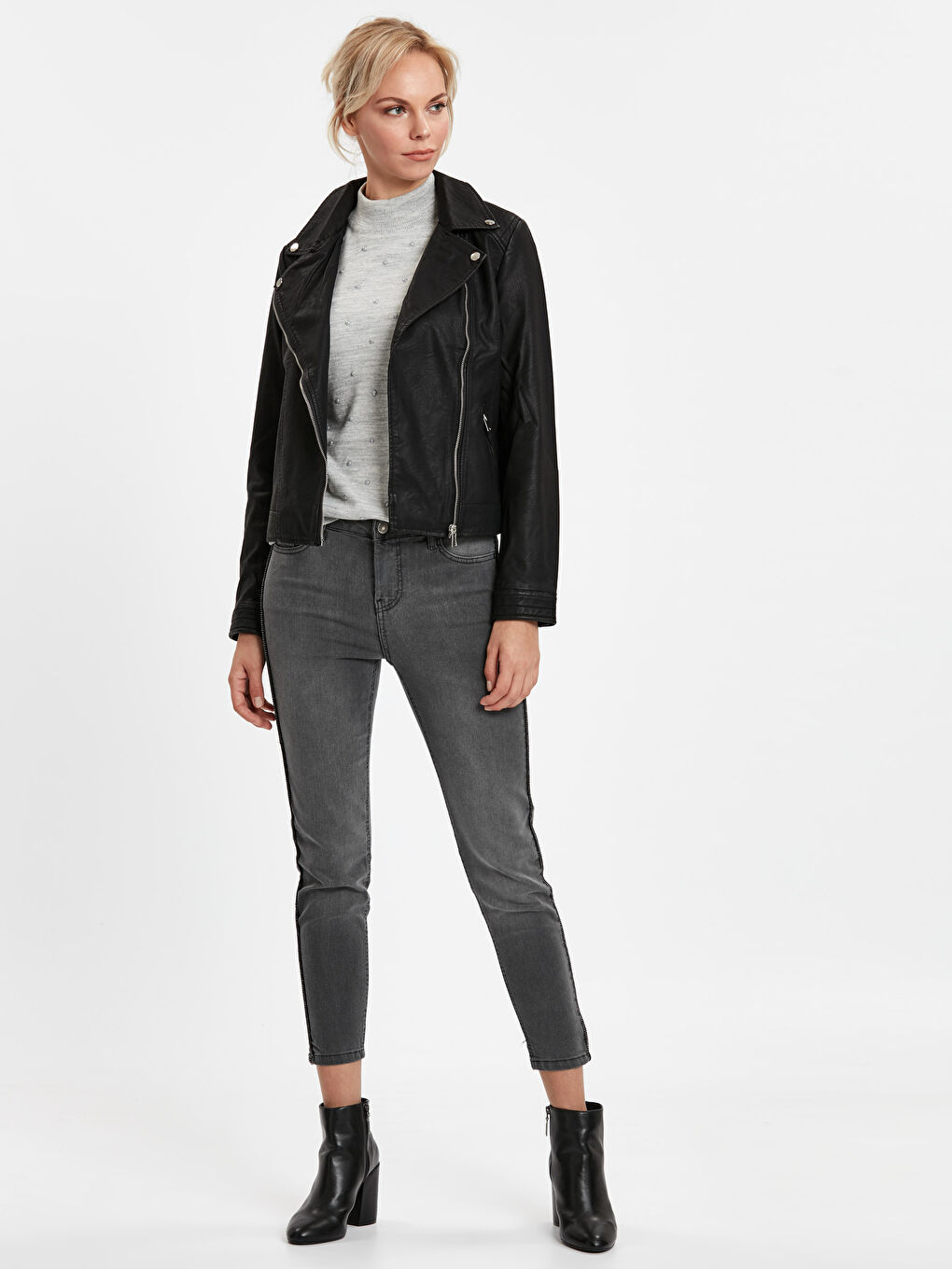 Yeni Siyah Deri Görünümlü Mont-2