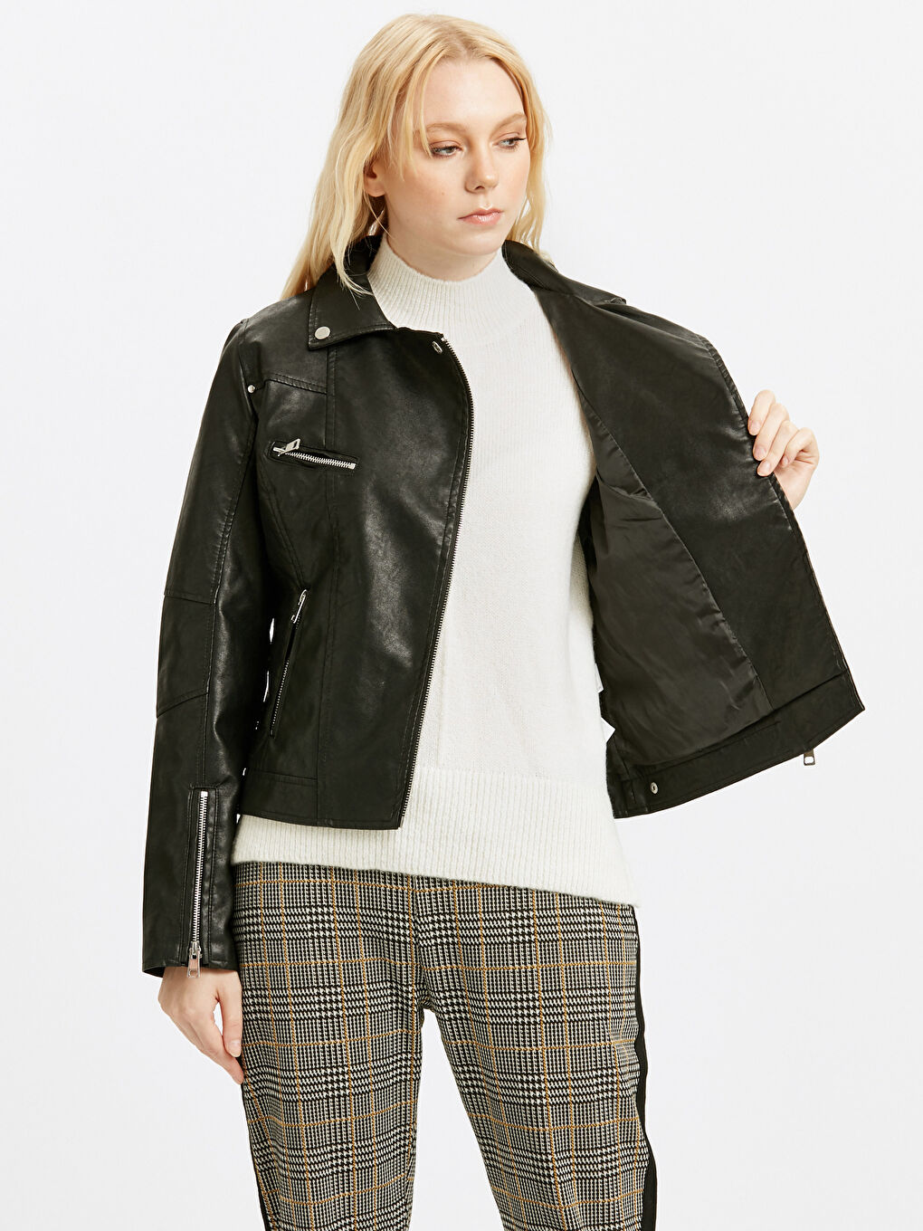 Yeni Siyah Deri Görünümlü Mont-1