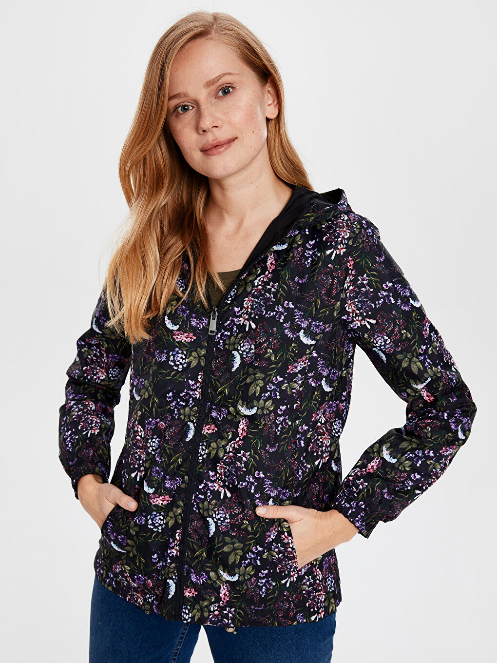 Жена Черно Дъждобран (анорак)-1