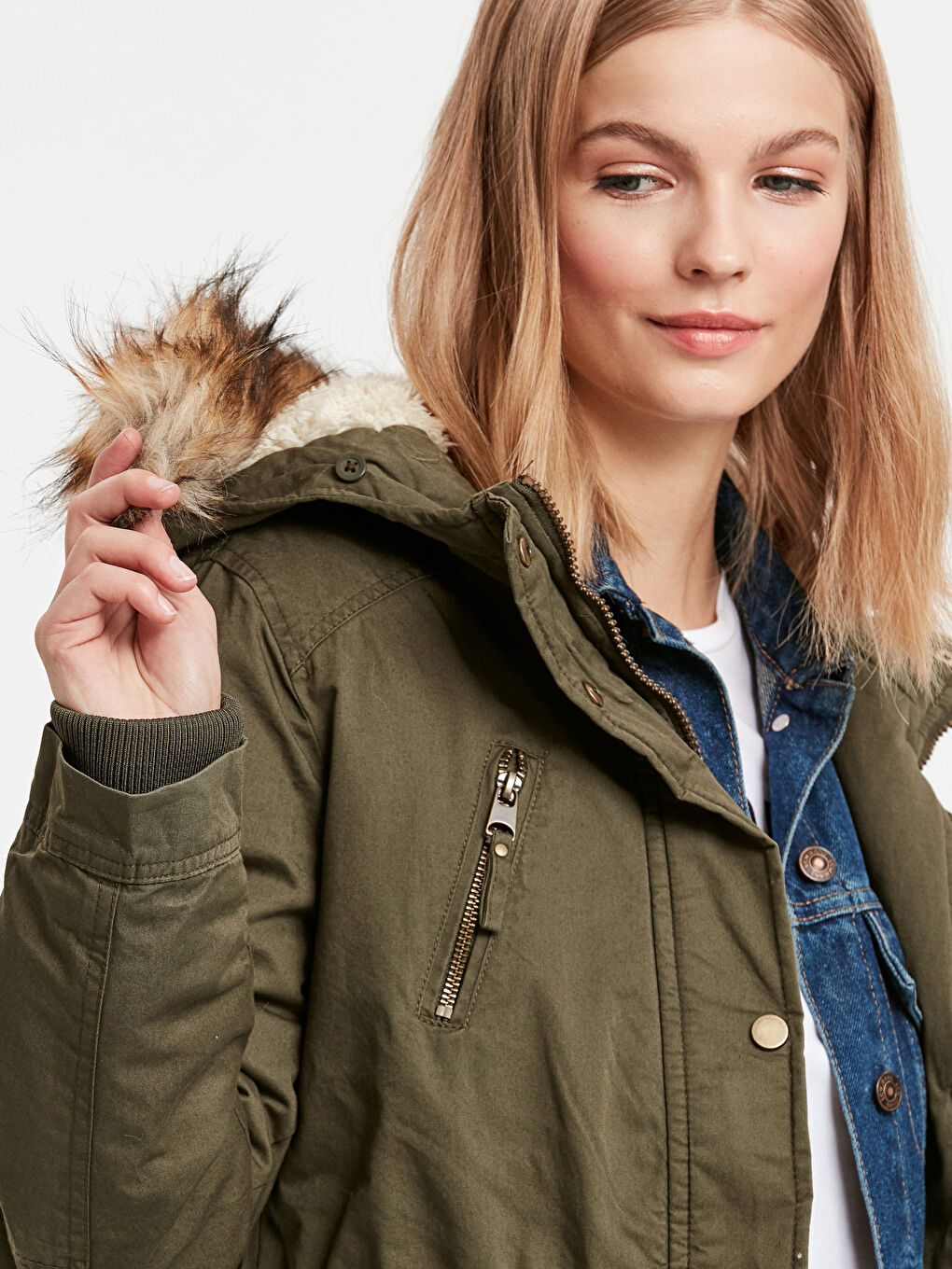 Hooded Collar Regular Long Sleeve Pocket Detailed Women's Parka -8W1220Z8-ATN