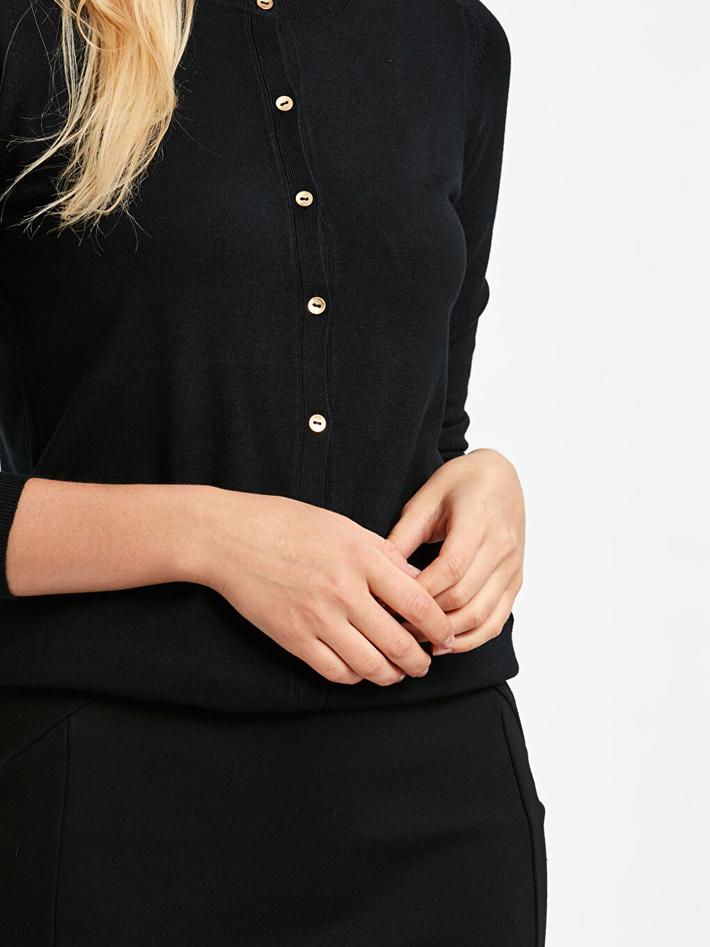 Siyah Bisiklet Yaka Kadın Hırka-3