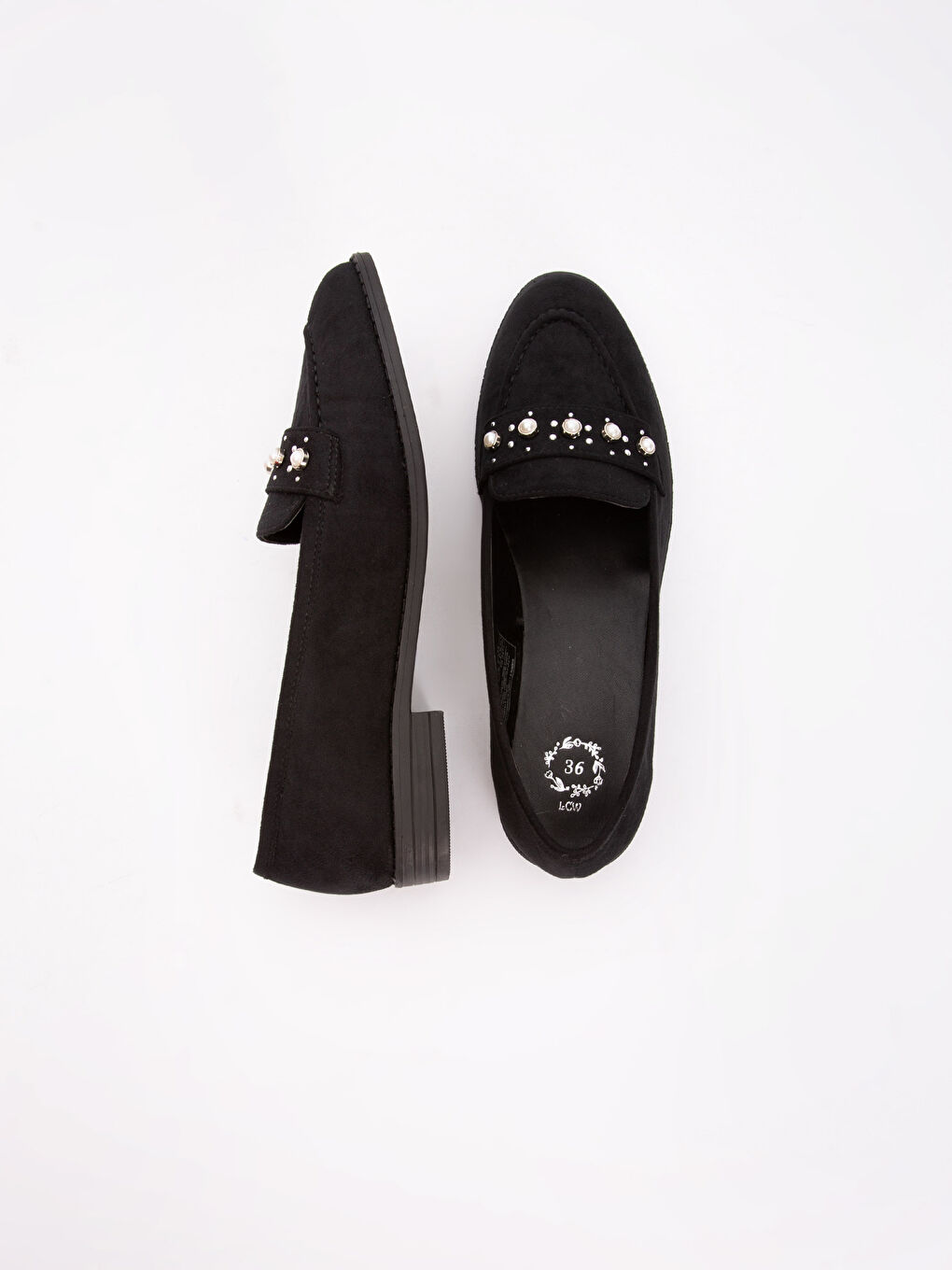 Woman BLACK Ballet Flats-1