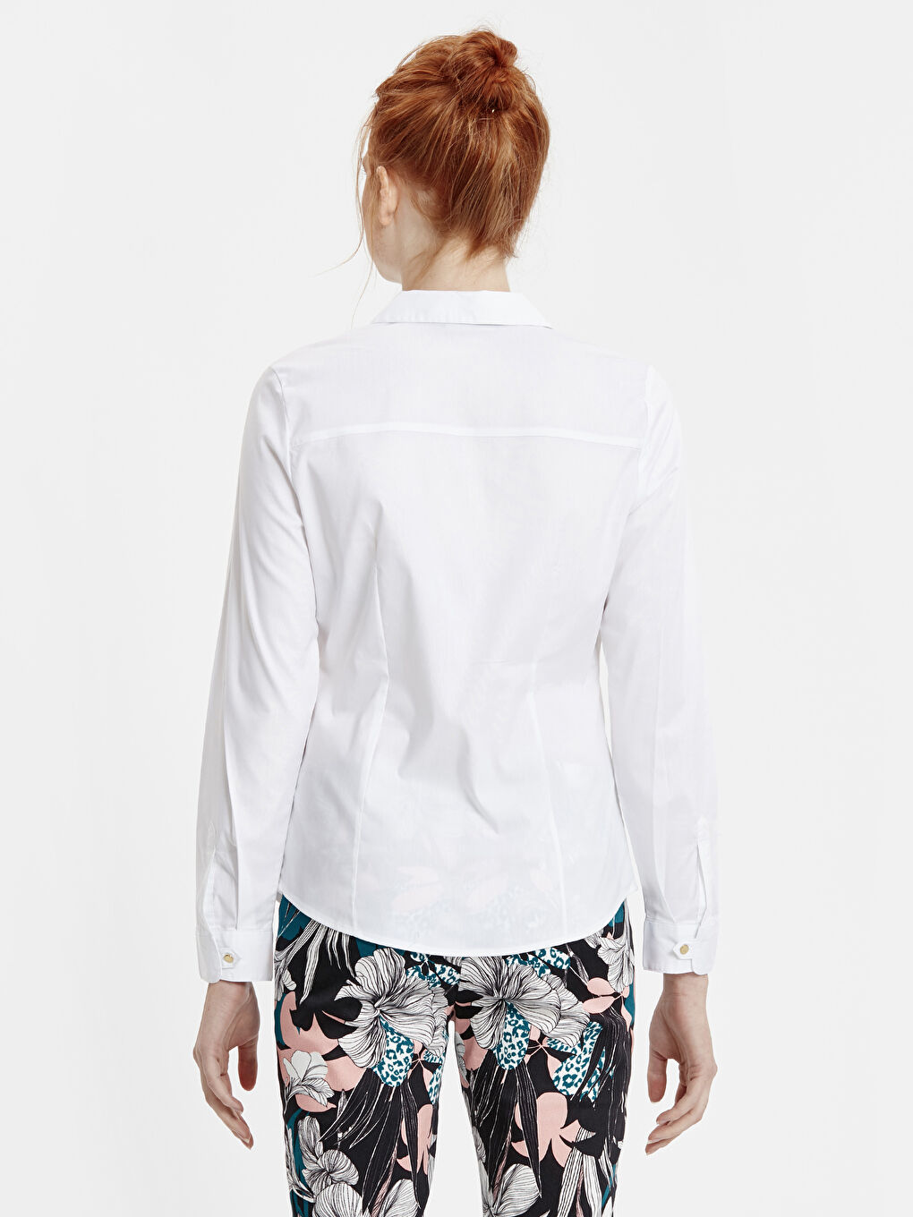 Женщины Белый Рубашка-1