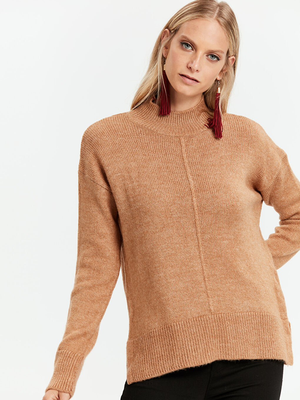 Woman BROWN Sweater