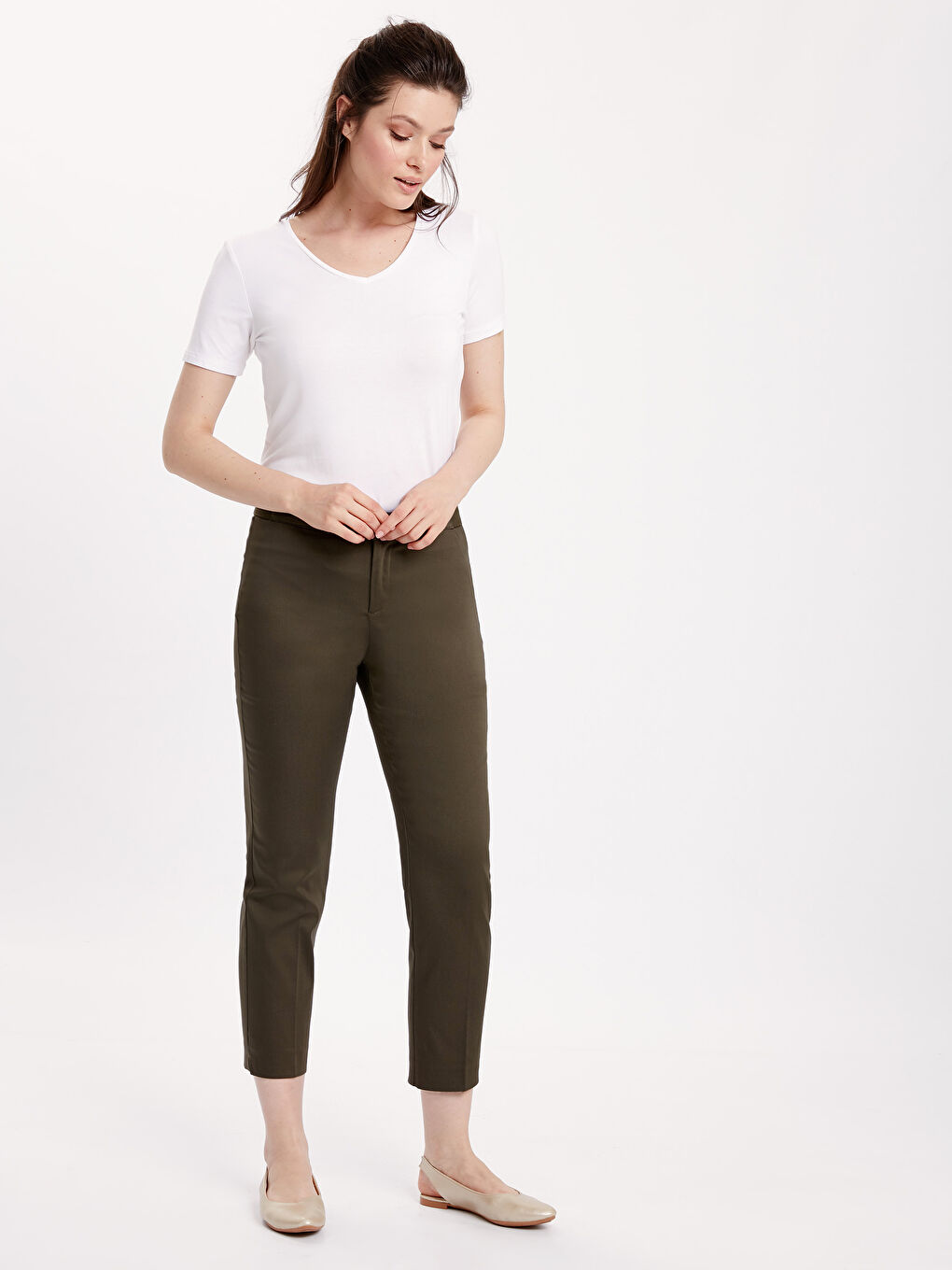Woman KHAKI Trousers