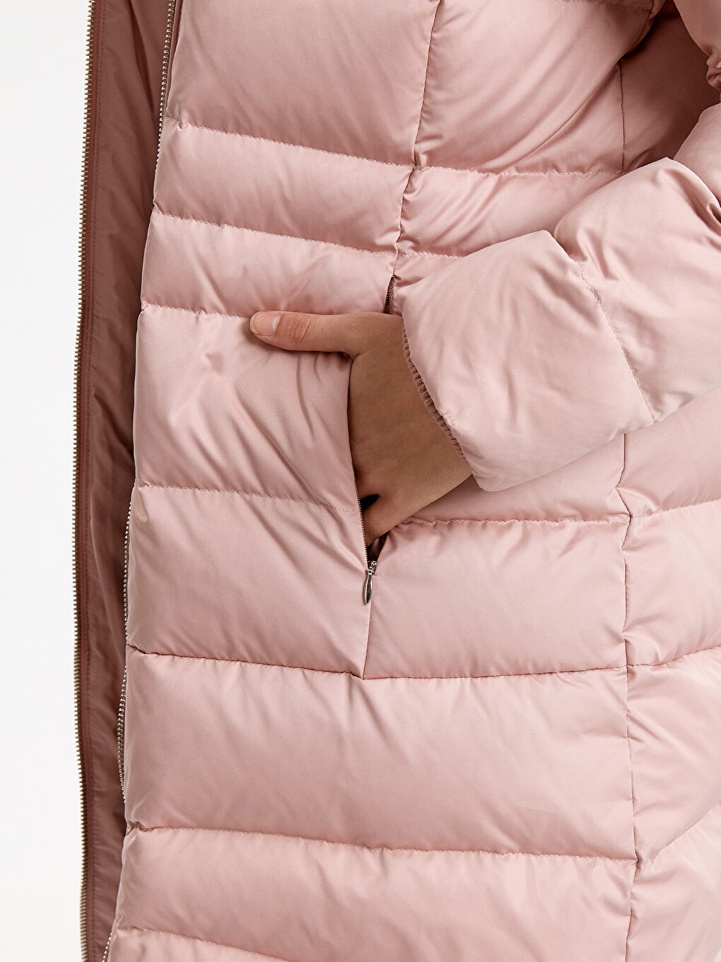 LCWAIKIKI Classic Woman PINK Puffer Coat -8W4565Z8-FPZ